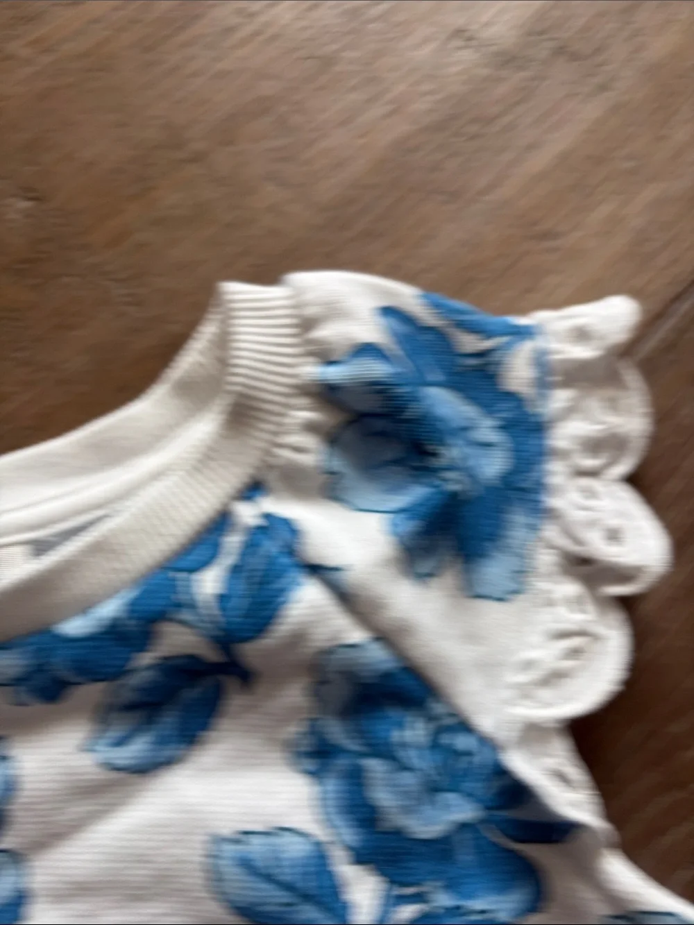 J & J Floral Set - Blue & White Lace Trim